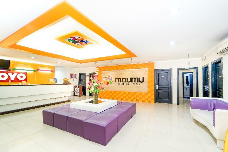 סוראבאיה Oyo 235 Maumu Hotel & Lounge מראה חיצוני תמונה